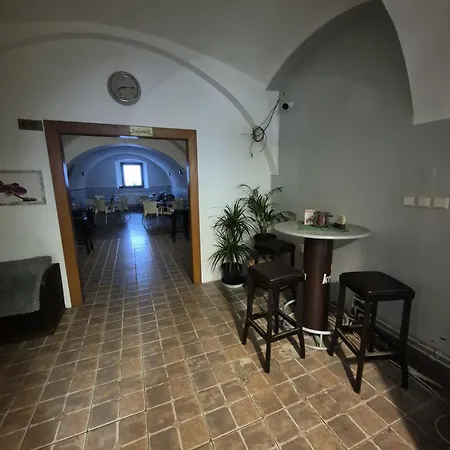 Lovecký Zámeček Penzion *